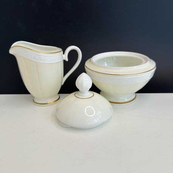 Villeroy & Boch Germany IVOIRE Chateau Collection Creamer and Sugar - Picture 4 of 9